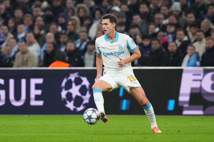 意媒：马赛满意帕瓦尔的表现，但目前尚未决定是否从国米买断球员